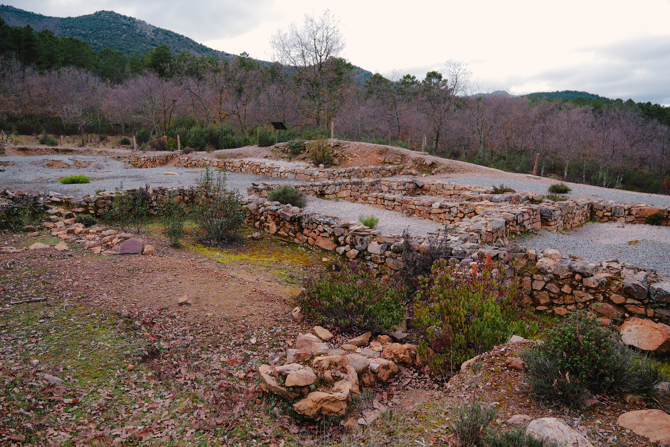 Yacimientos del poblado romano de Fuencaliente – Fotografía realizada por Ikonox Marketing Digital
