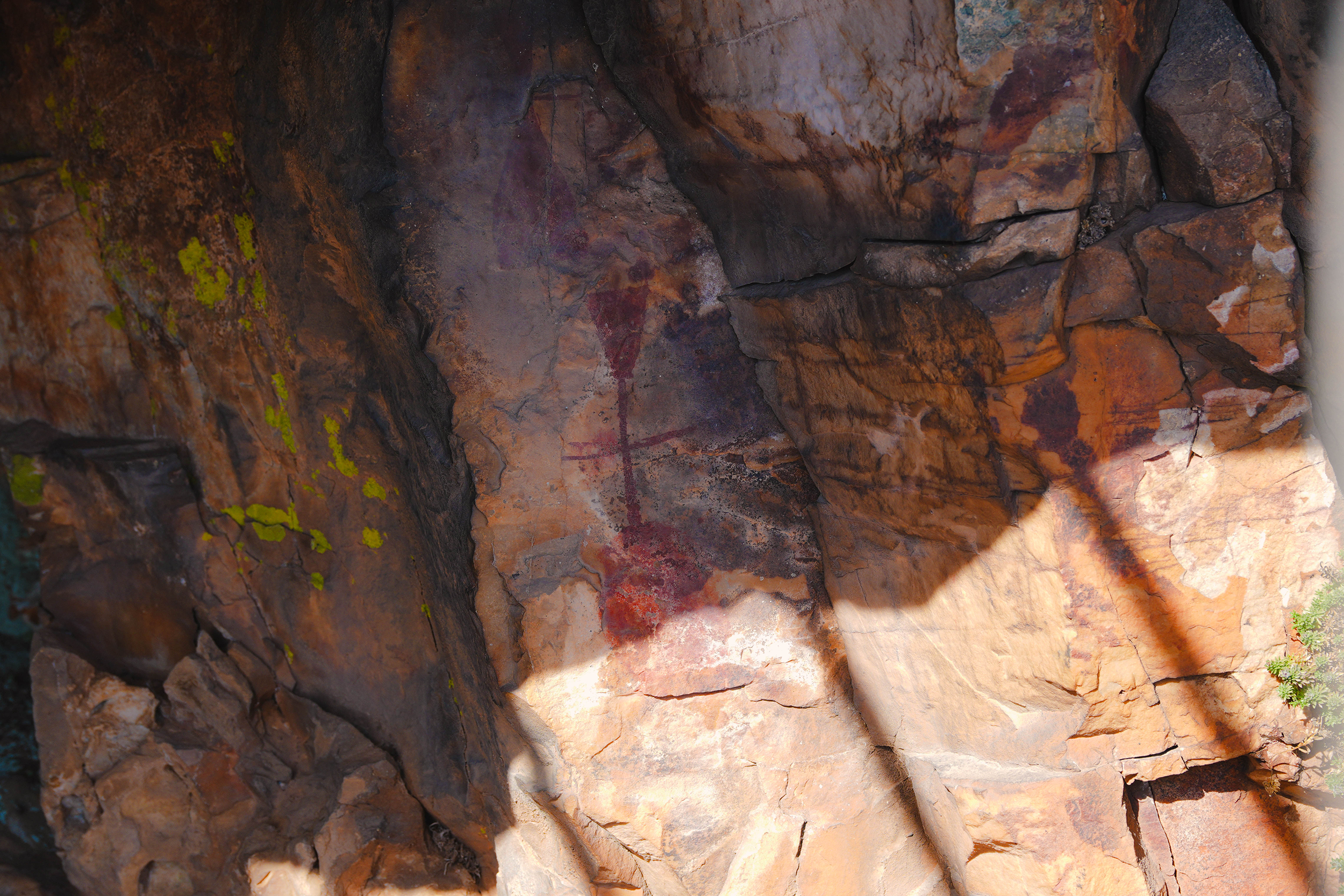 Plano detalle de yacimientos arqueológicos menores en Fuencaliente, Ciudad Real, realizado por Ikonox Marketing Digital.