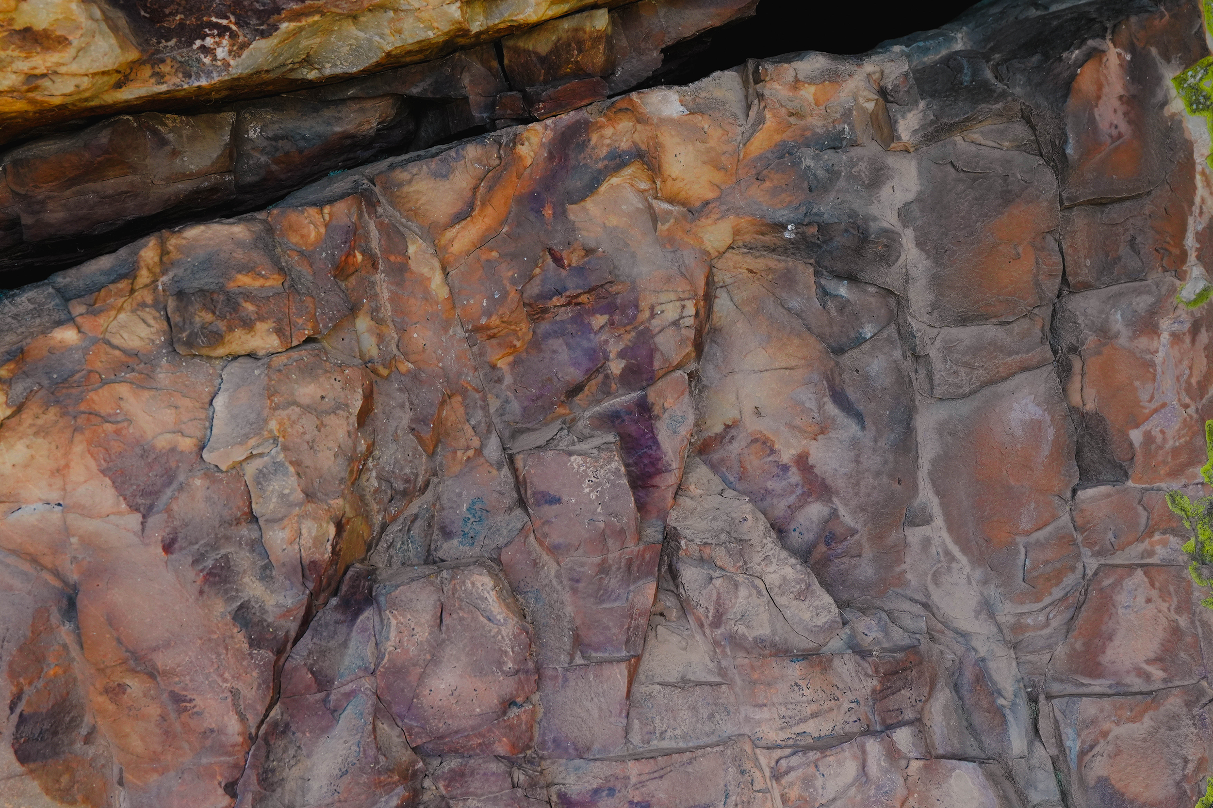 Plano detalle de yacimientos arqueológicos menores en Fuencaliente, Ciudad Real, realizado por Ikonox Marketing Digital.